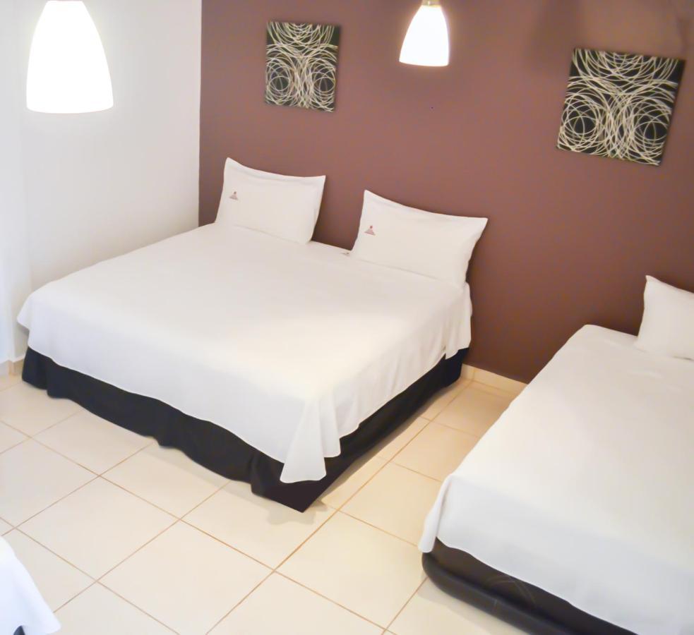 Hotel Paraiso Inn Tehuacán エクステリア 写真